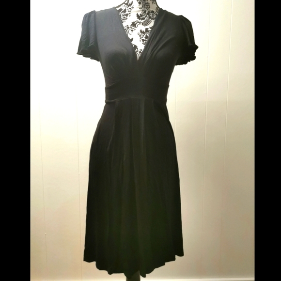 BNWT Smart Set Faux Wrap Lightweight Knit Little Black Dress, Extra Small - Picture 1 of 5